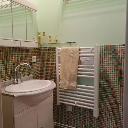 Et Style Au Coeur De L'eventail Apartman