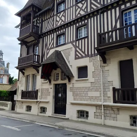 Et Style Au Coeur De L'eventail *