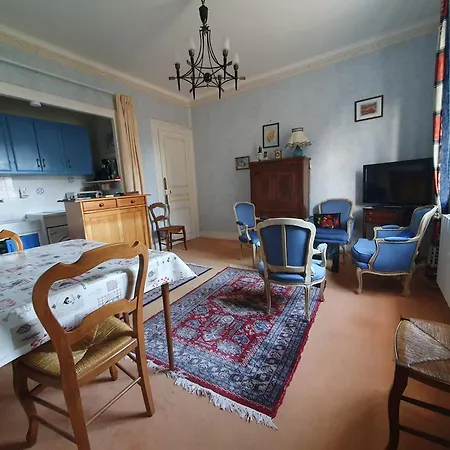 Et Style Au Coeur De L'eventail Apartman *